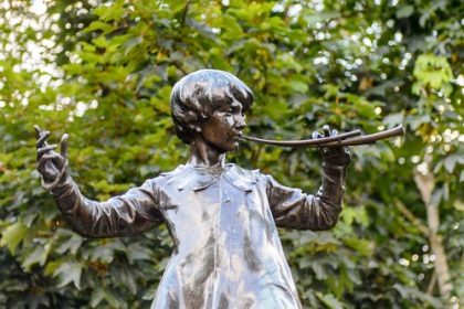 Peter Pan Statue at Kensington Gardens